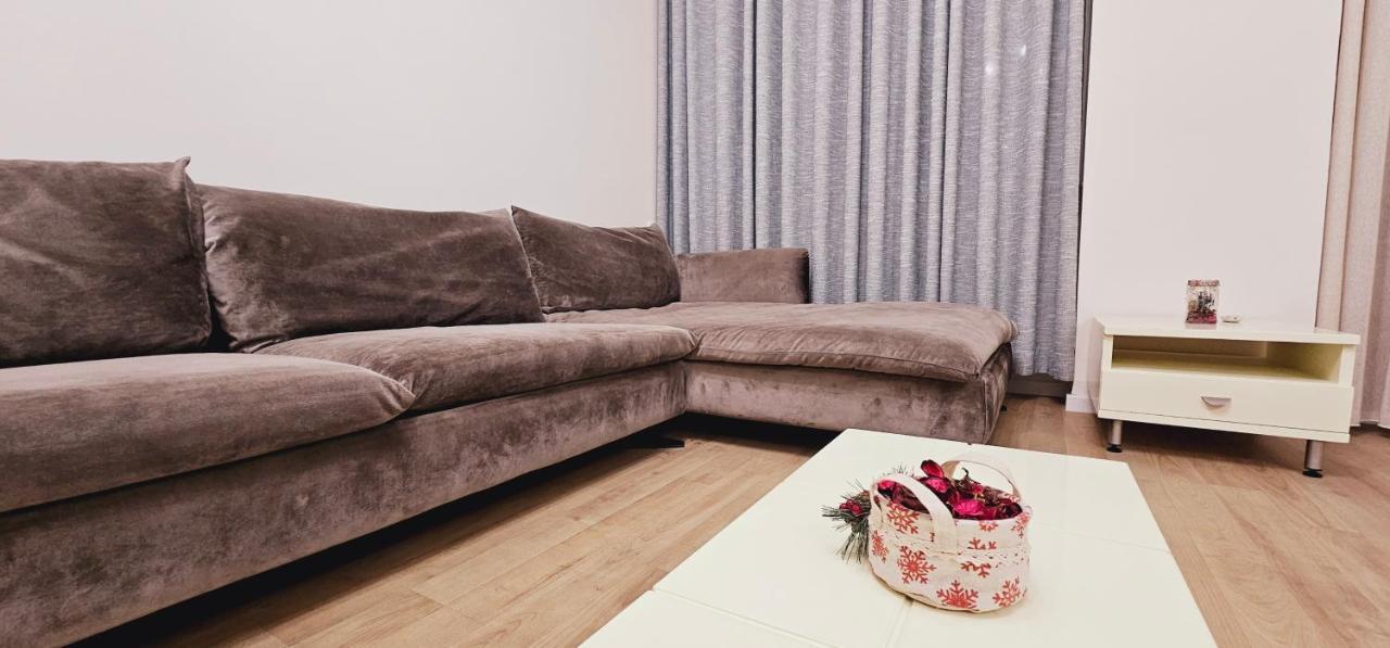 Discover Tirana From Our 3-Room Apartment With Free Parking-Komuna E Parisit Exterior foto